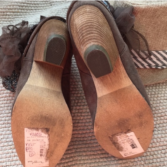 Buckle, Not Rated Shortie heeled boots - Picture 7 of 8